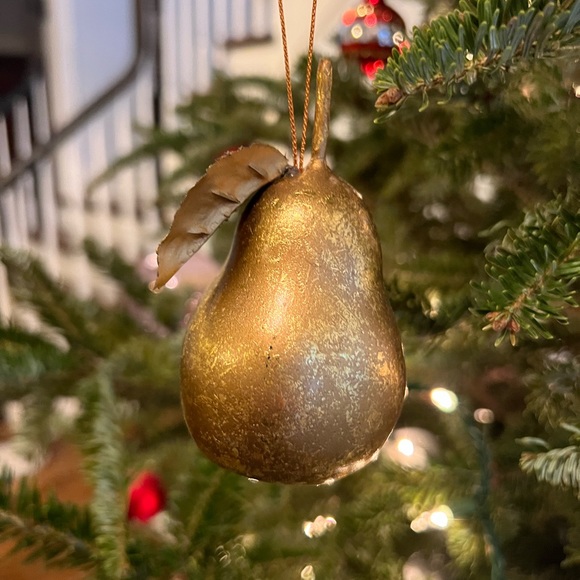 Gold foiled pear ornament - Picture 2 of 11